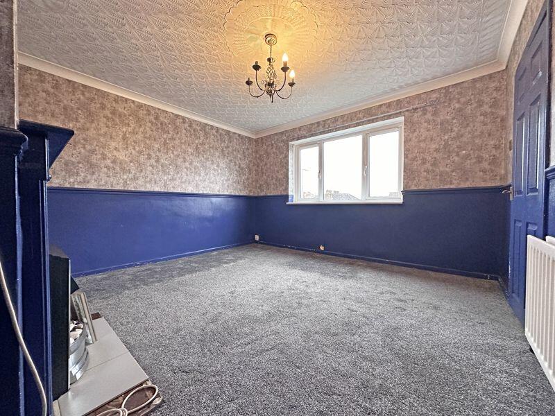 3 bed End of Terrace