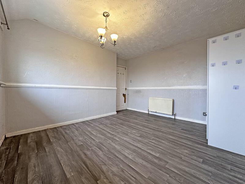 3 bed End of Terrace