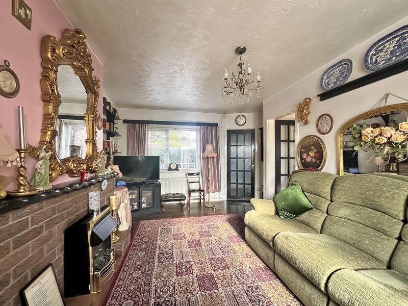 3 bed Semi-Detached
