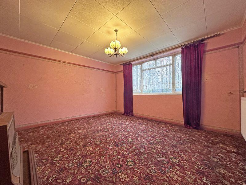 2 bed Maisonette