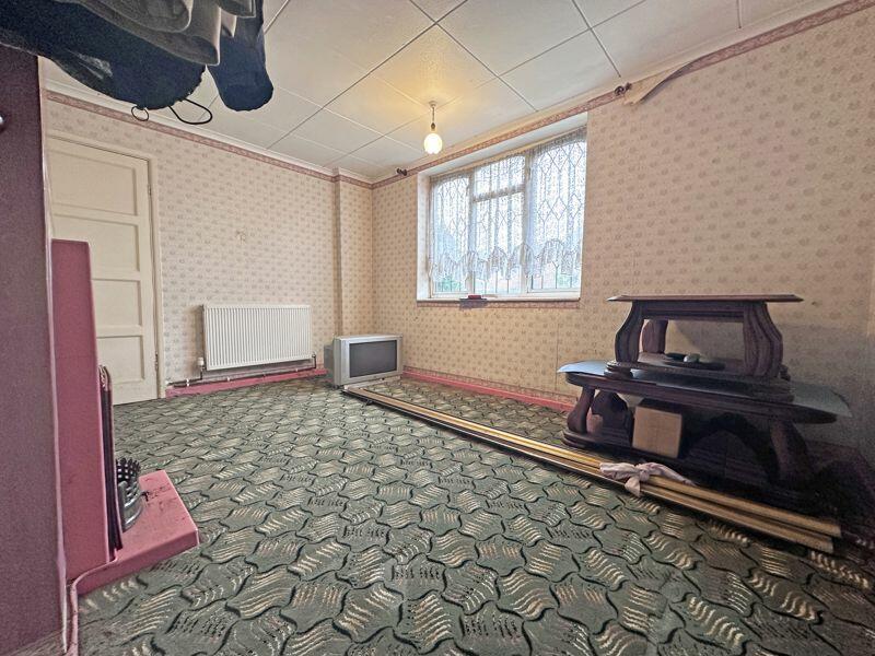 2 bed Maisonette