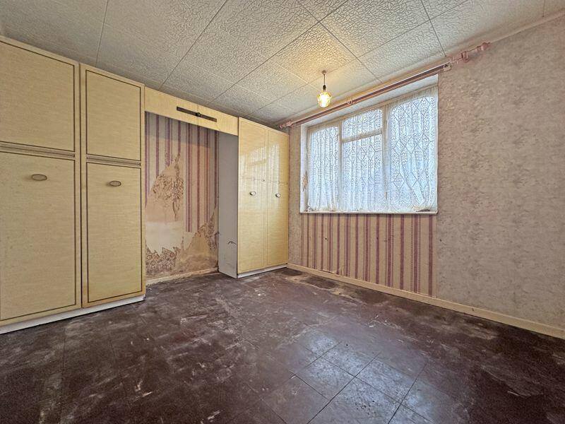 2 bed Maisonette