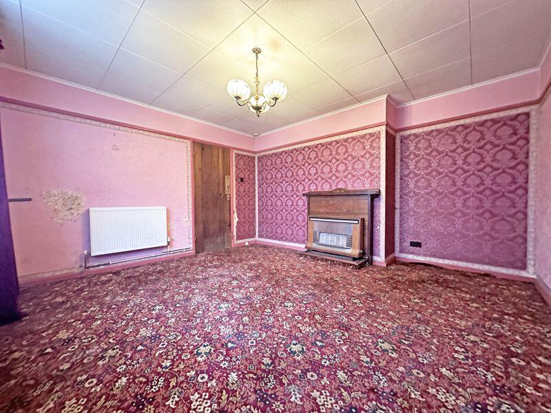 2 bed Maisonette
