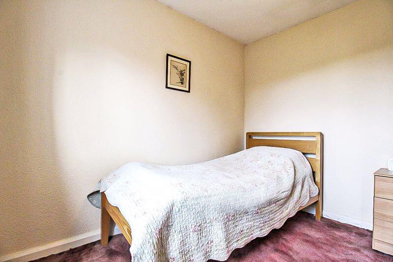 3 bed End of Terrace