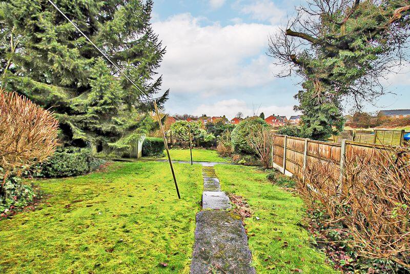 3 bed End of Terrace