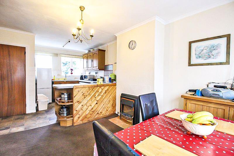 3 bed End of Terrace