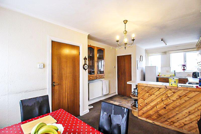 3 bed End of Terrace