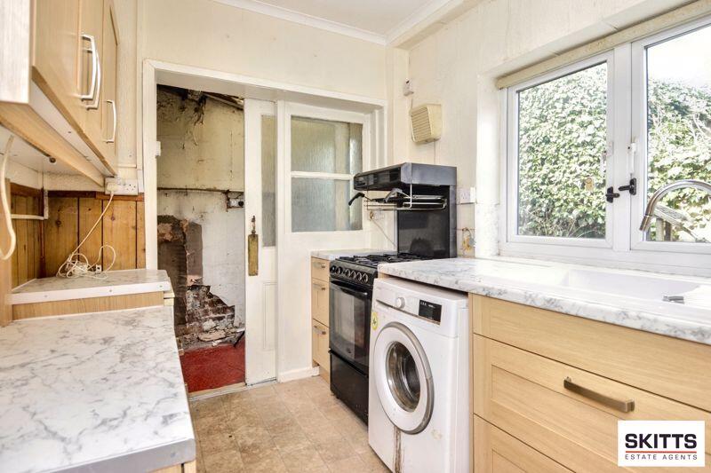 2 bed Detached