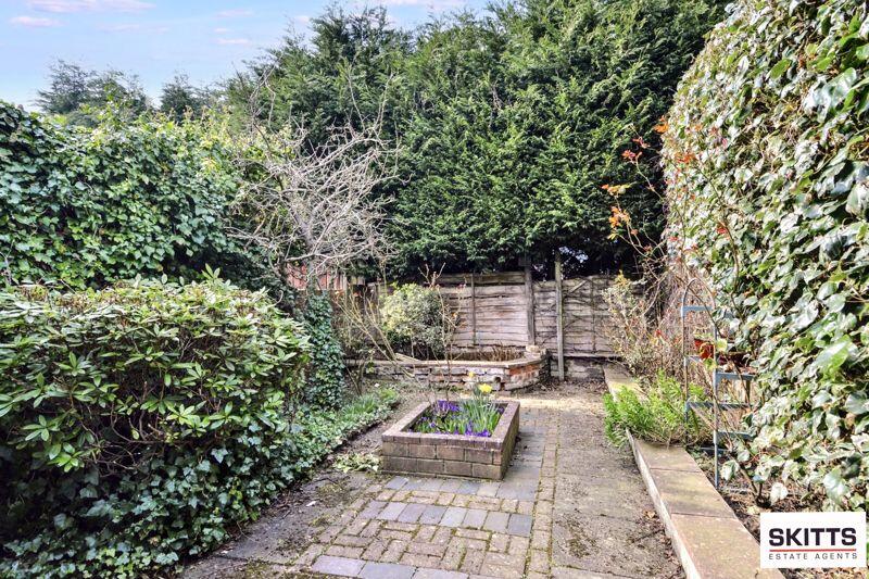 2 bed Detached