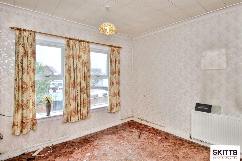 2 bed Detached