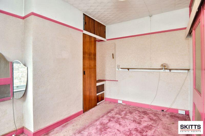 2 bed Detached