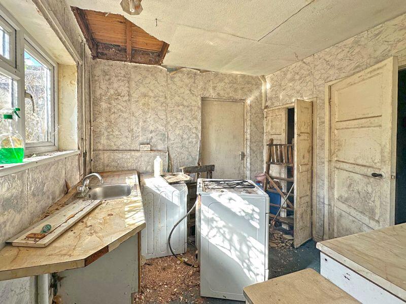 2 bed Semi-Detached