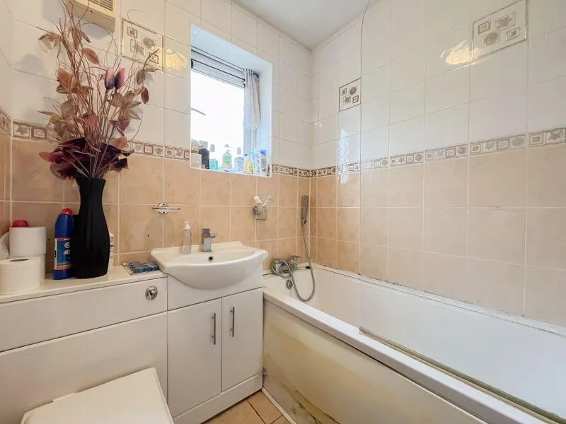 2 bed Semi-Detached