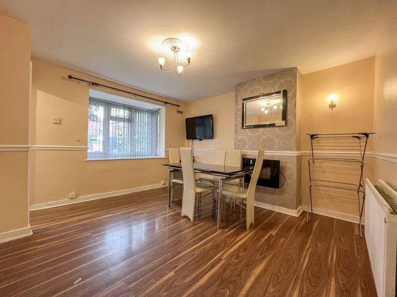 2 bed Semi-Detached