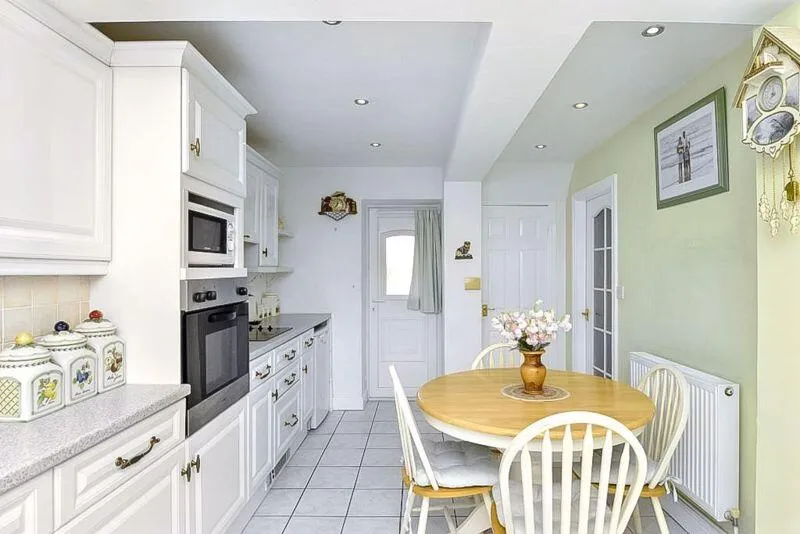 2 bed Semi-Detached
