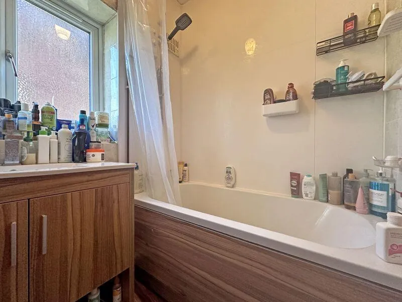 3 bed Semi-Detached