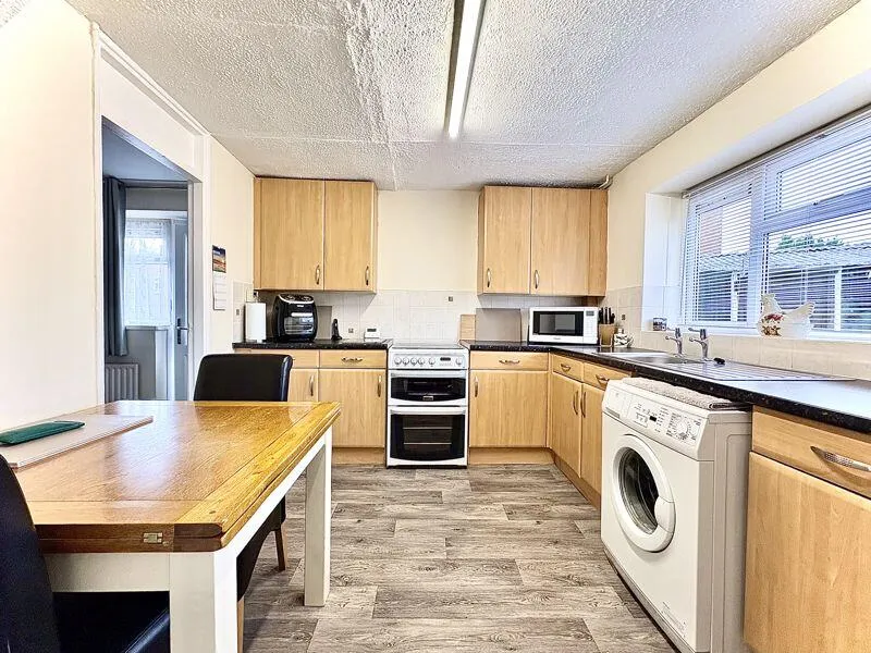 3 bed Semi-Detached
