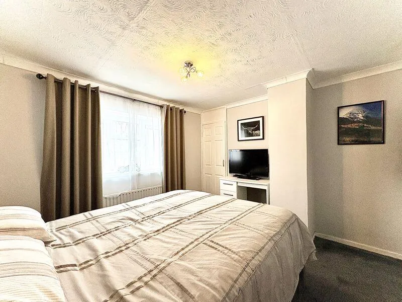 3 bed Semi-Detached