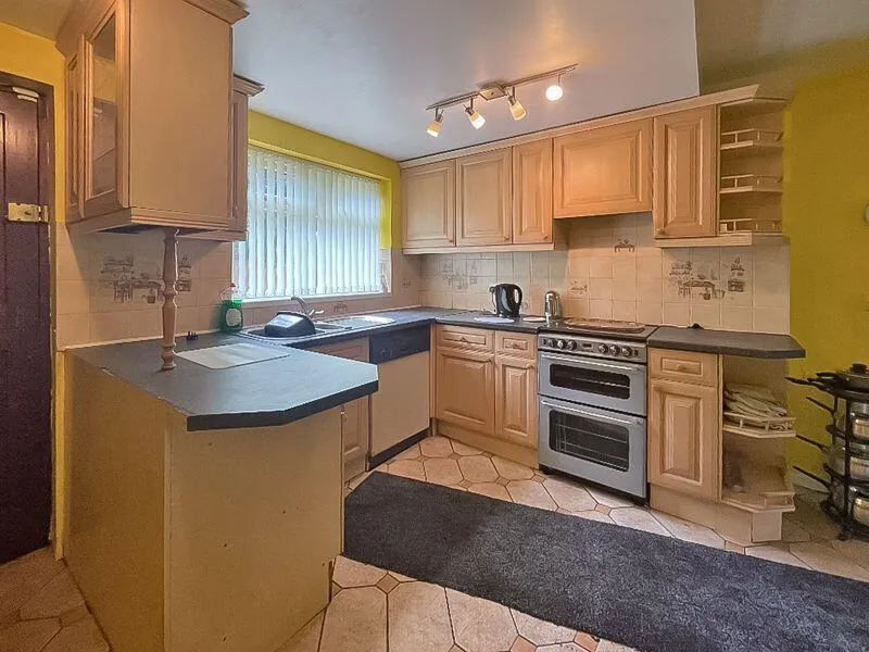 3 bed Semi-Detached