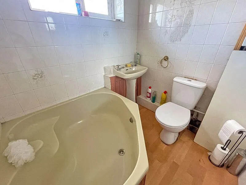3 bed Semi-Detached