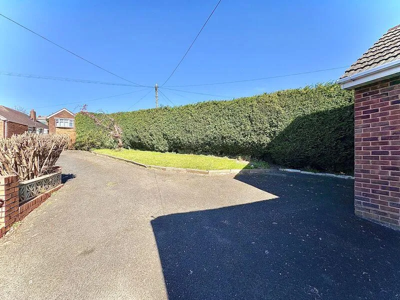 3 bed Detached Bungalow