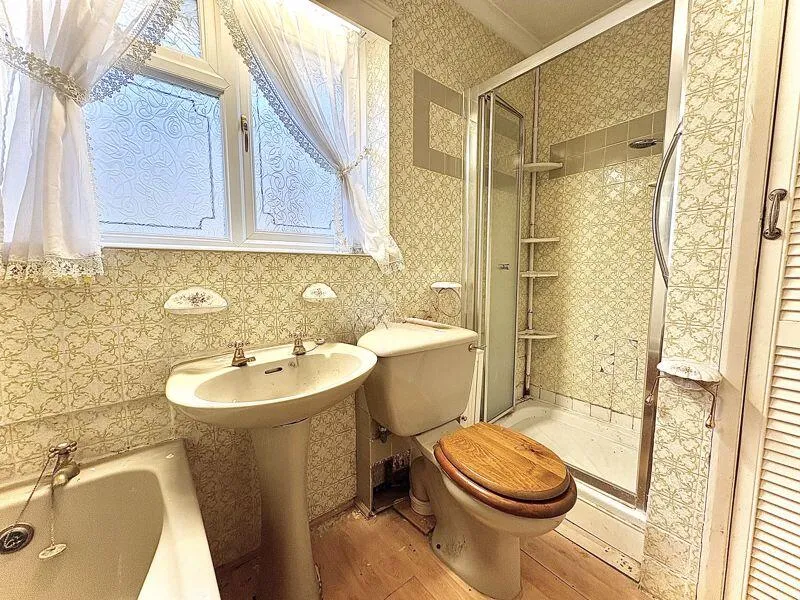 3 bed Detached Bungalow