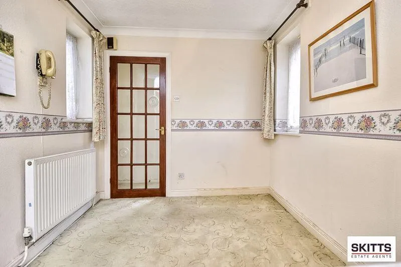 2 bed Detached Bungalow