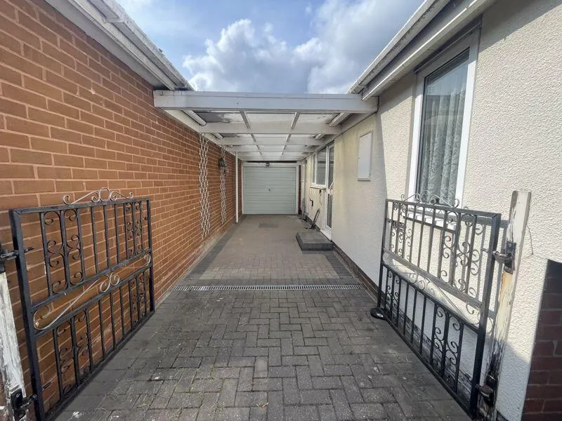 2 bed Detached Bungalow