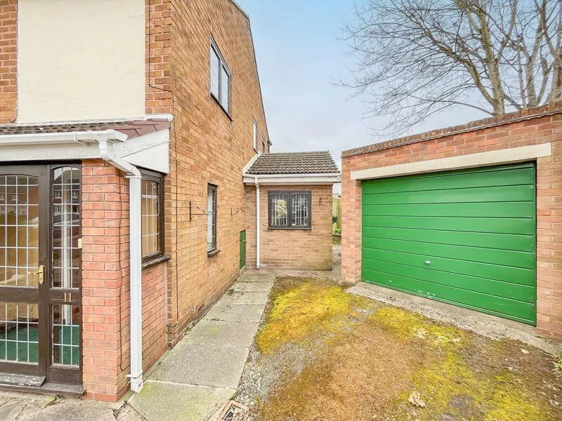3 bed Semi-Detached