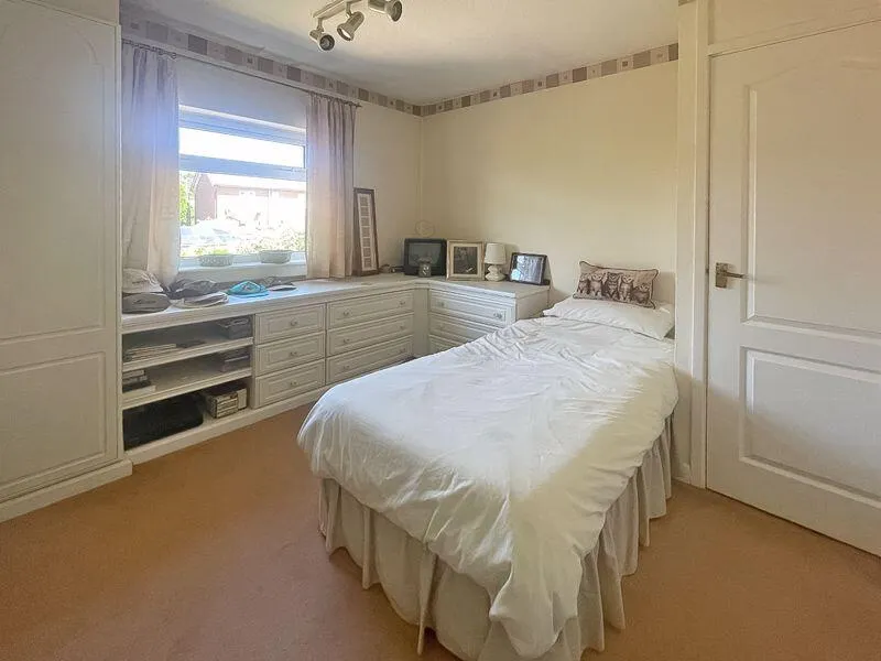 3 bed Terraced