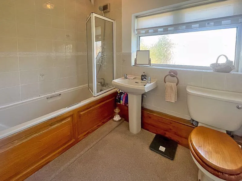 3 bed Terraced