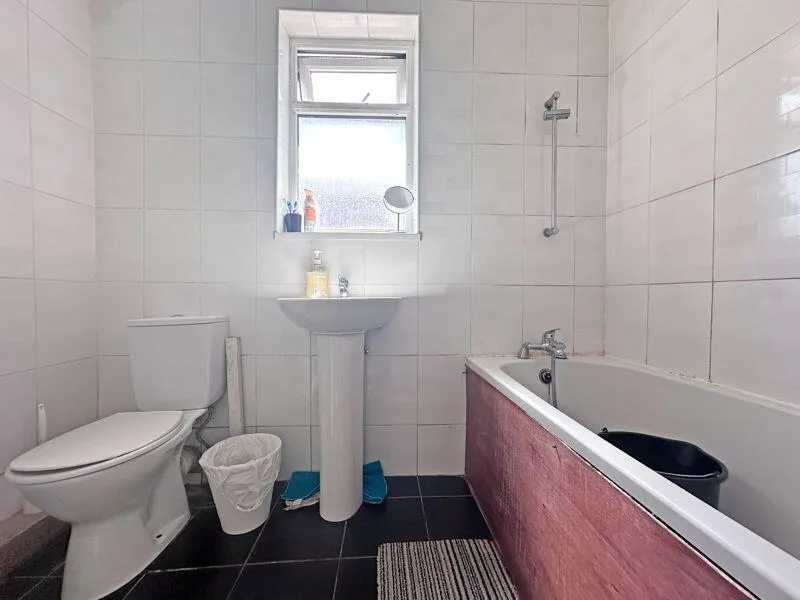 3 bed Semi-Detached