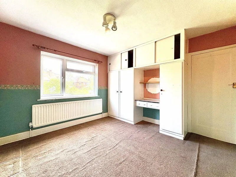 4 bed Detached