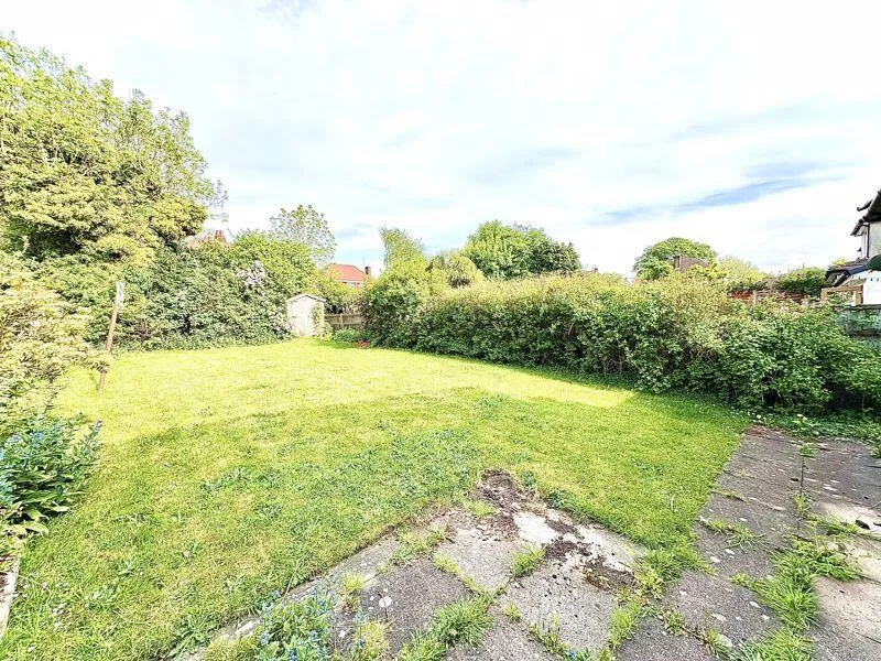 4 bed Detached