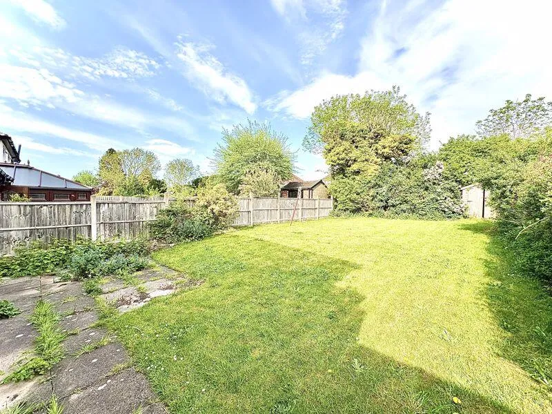 4 bed Detached