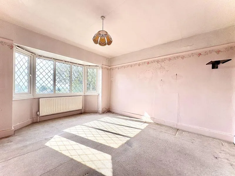4 bed Detached
