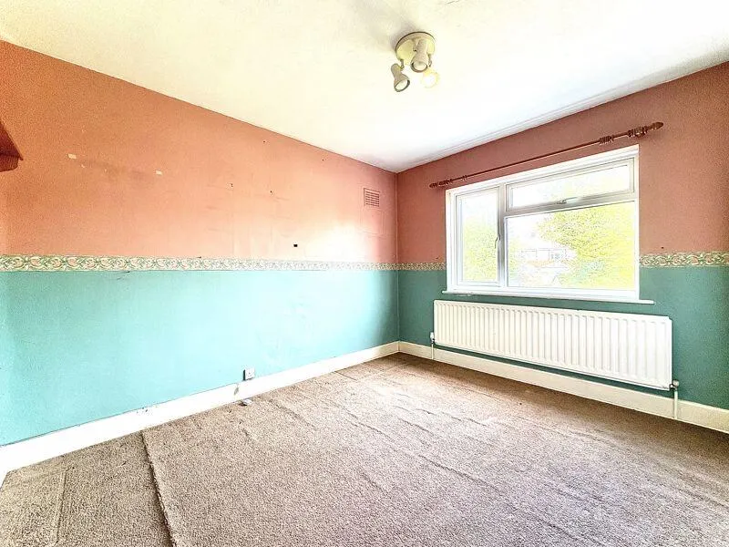 4 bed Detached