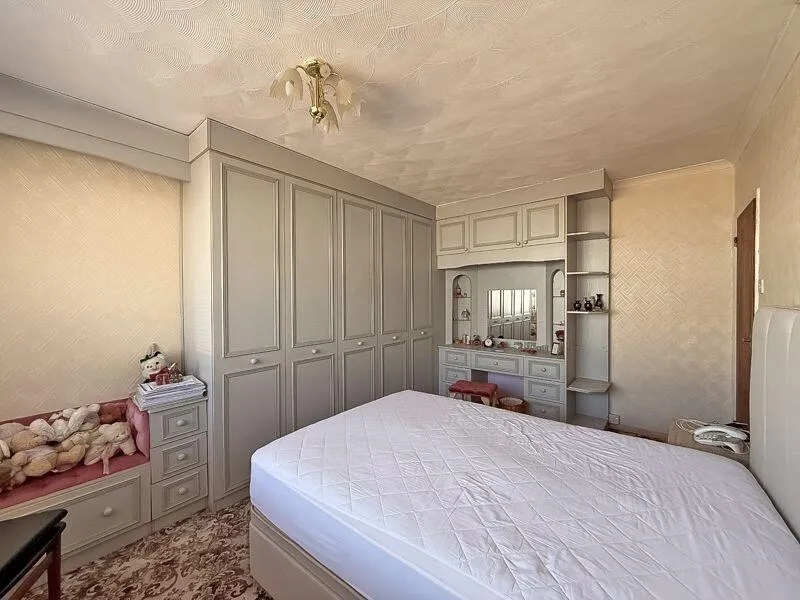 3 bed Semi-Detached Bungalow