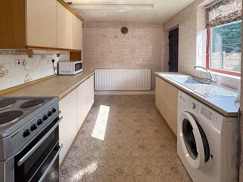 3 bed Semi-Detached