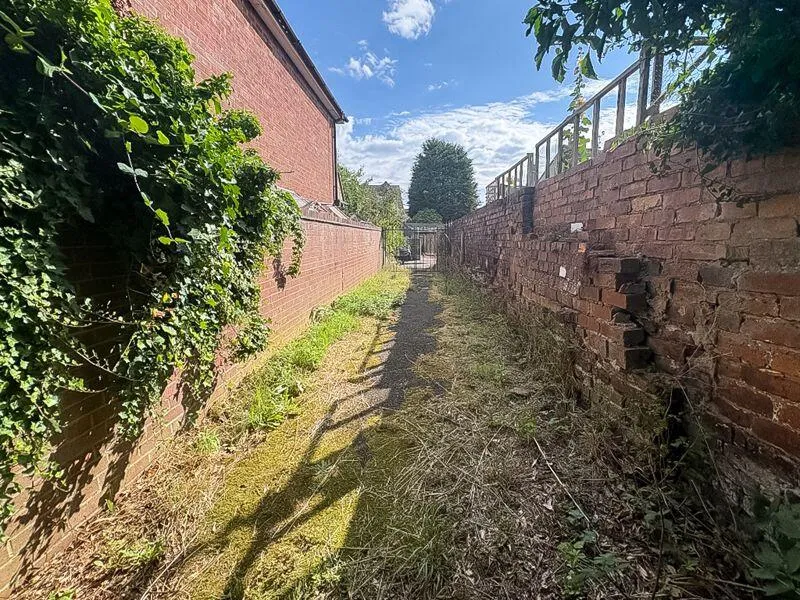 3 bed Semi-Detached