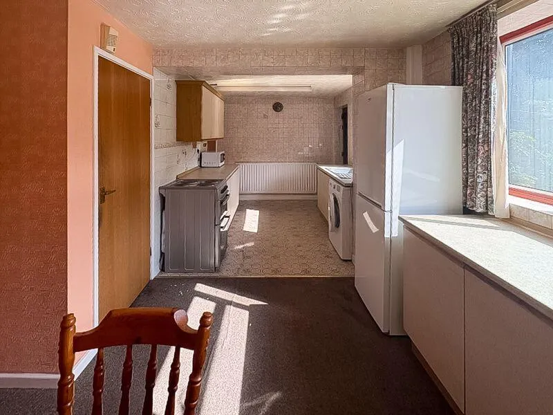 3 bed Semi-Detached