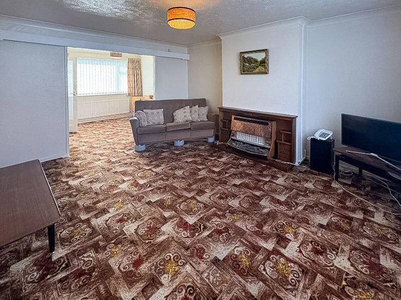 3 bed Semi-Detached