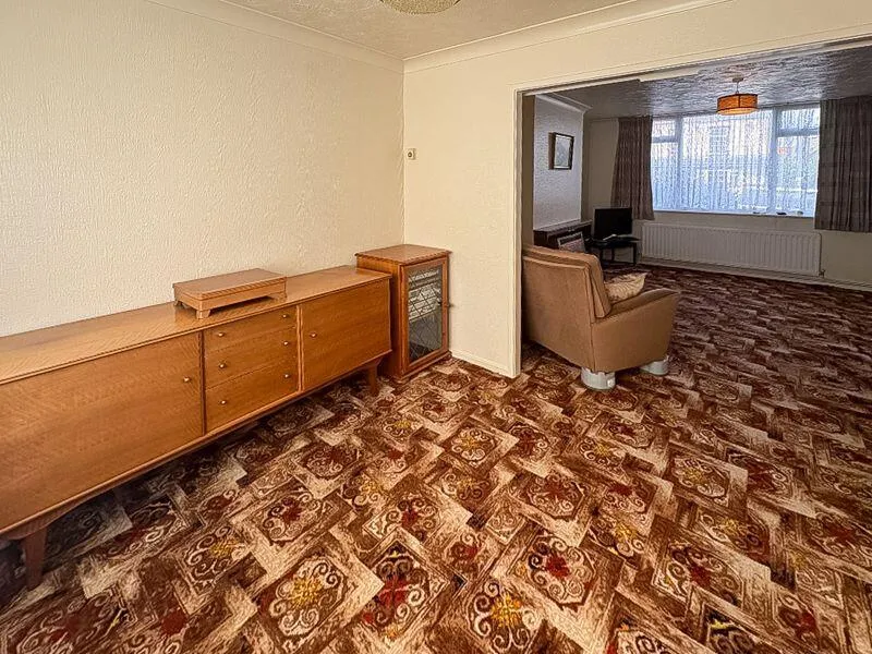 3 bed Semi-Detached