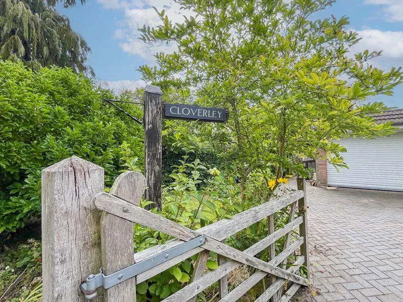 3 bed Detached Bungalow