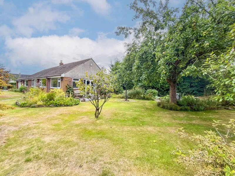 3 bed Detached Bungalow