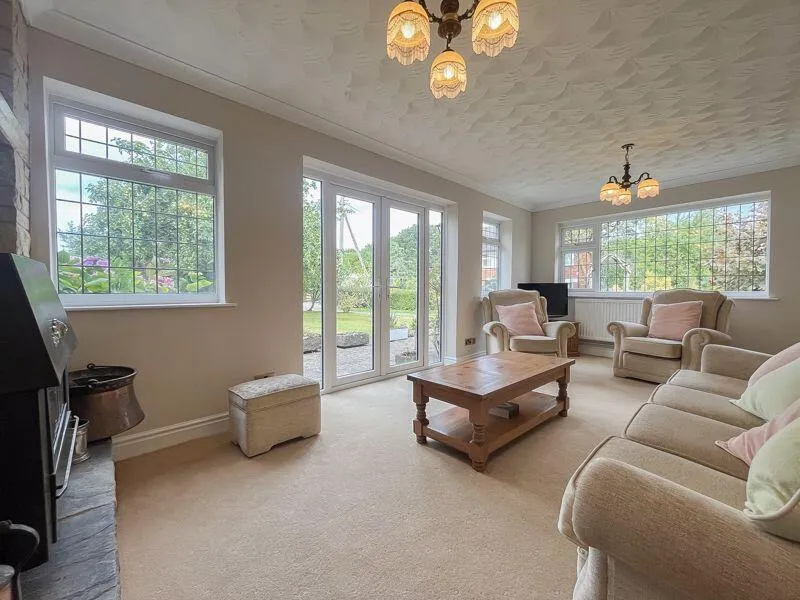 3 bed Detached Bungalow