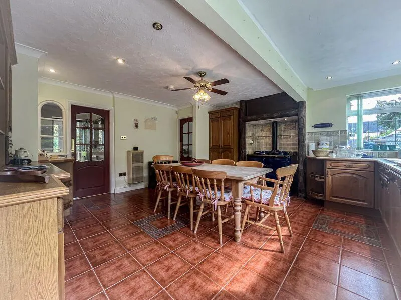 3 bed Detached Bungalow