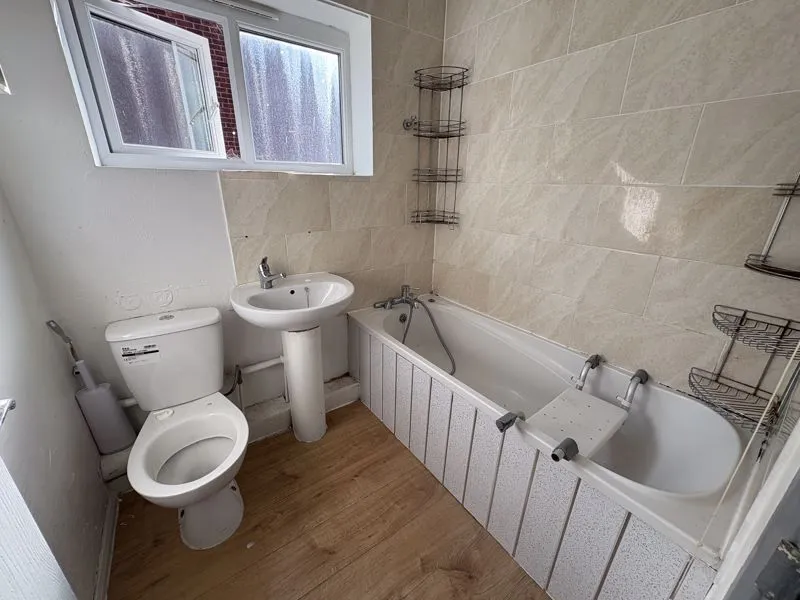 2 bed Semi-Detached