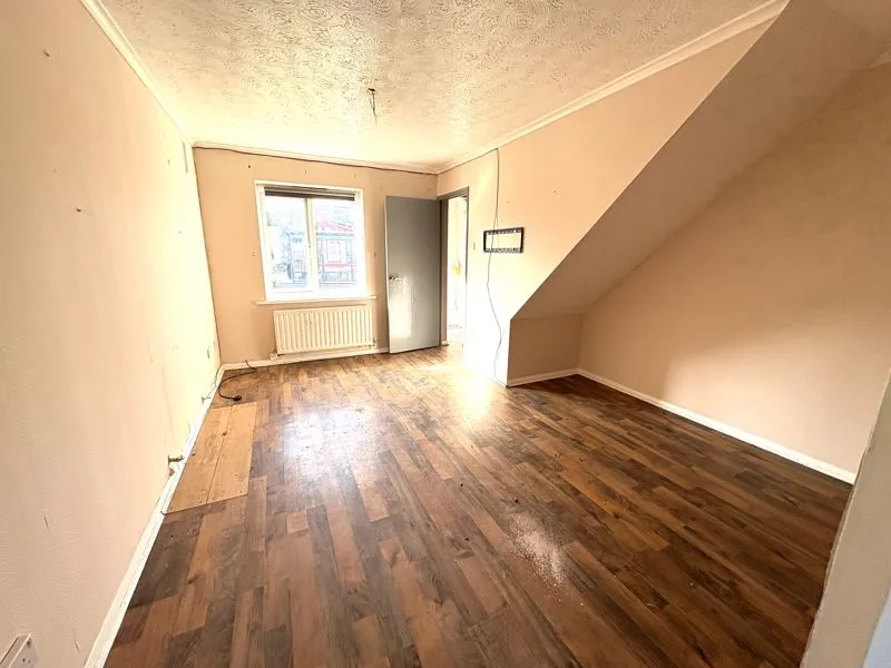 2 bed Semi-Detached