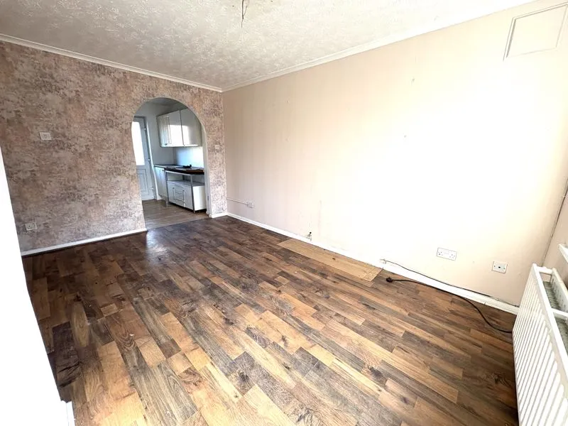 2 bed Semi-Detached